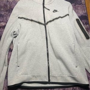 Grey nike tech fleece (new
